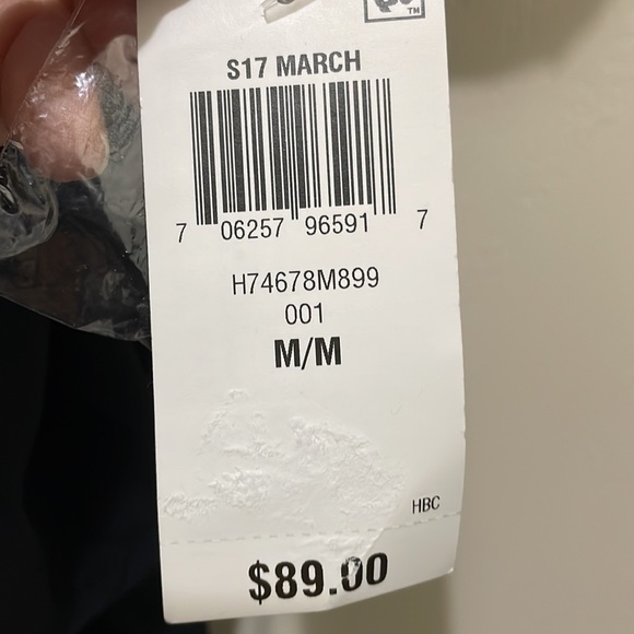 I.N.C. Black gathered blouse (sz m) - Picture 4 of 8